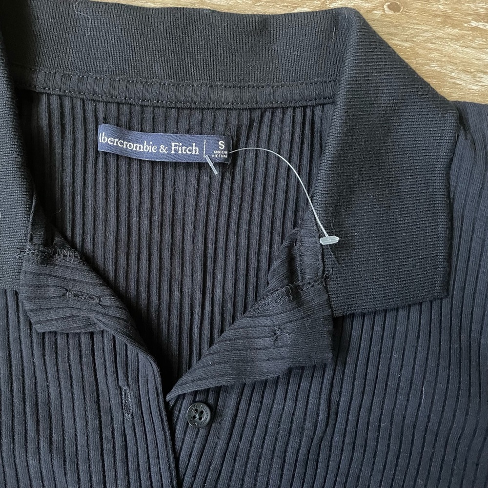 Abercrombie & fitch Black collared button up size S